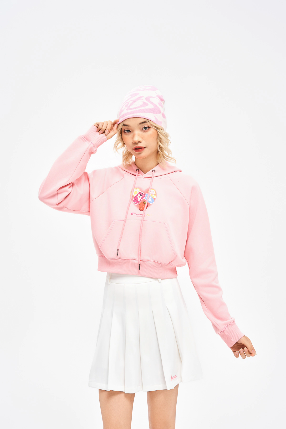 Áo nỉ mũ TRÁI TIM LOTSO crop