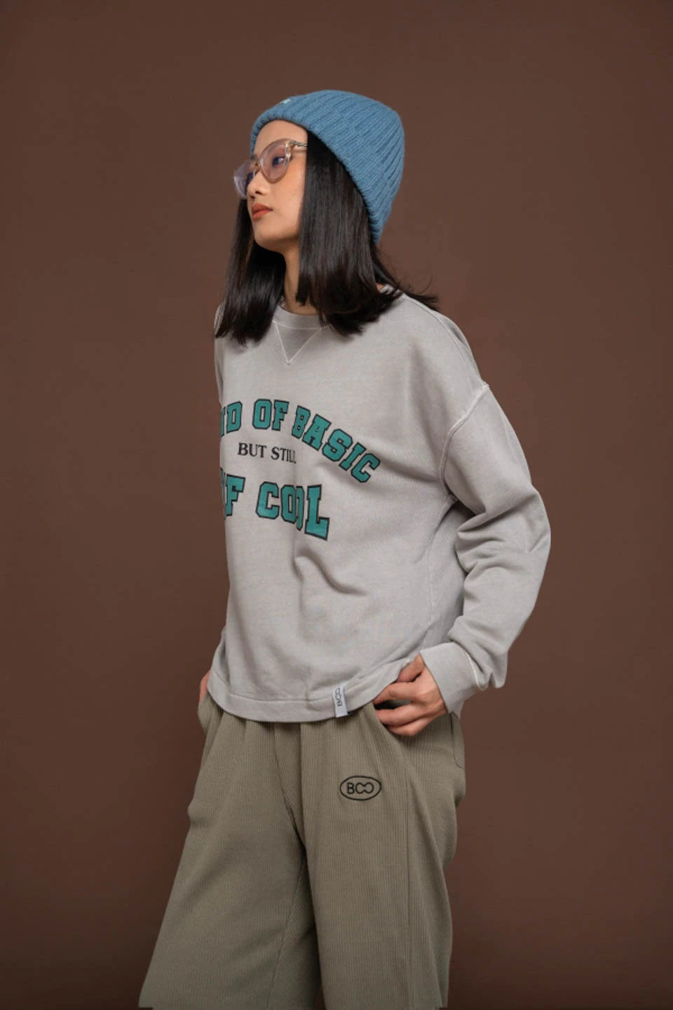 ÁO NỈ KHÔNG MŨ NỮ CROP MF COOL