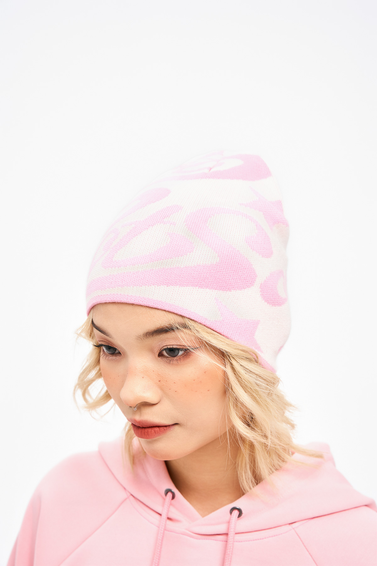 Mũ len beanie Lotso